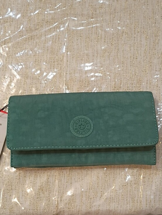 Kipling Handbags - Kipling NWT Emerald Green Large Organizer Wallet